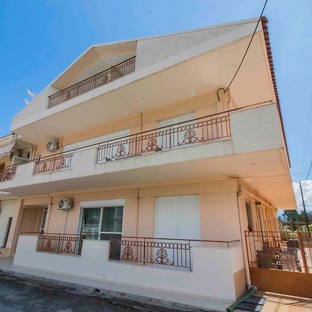 Camares Home Sparta Bagian luar foto
