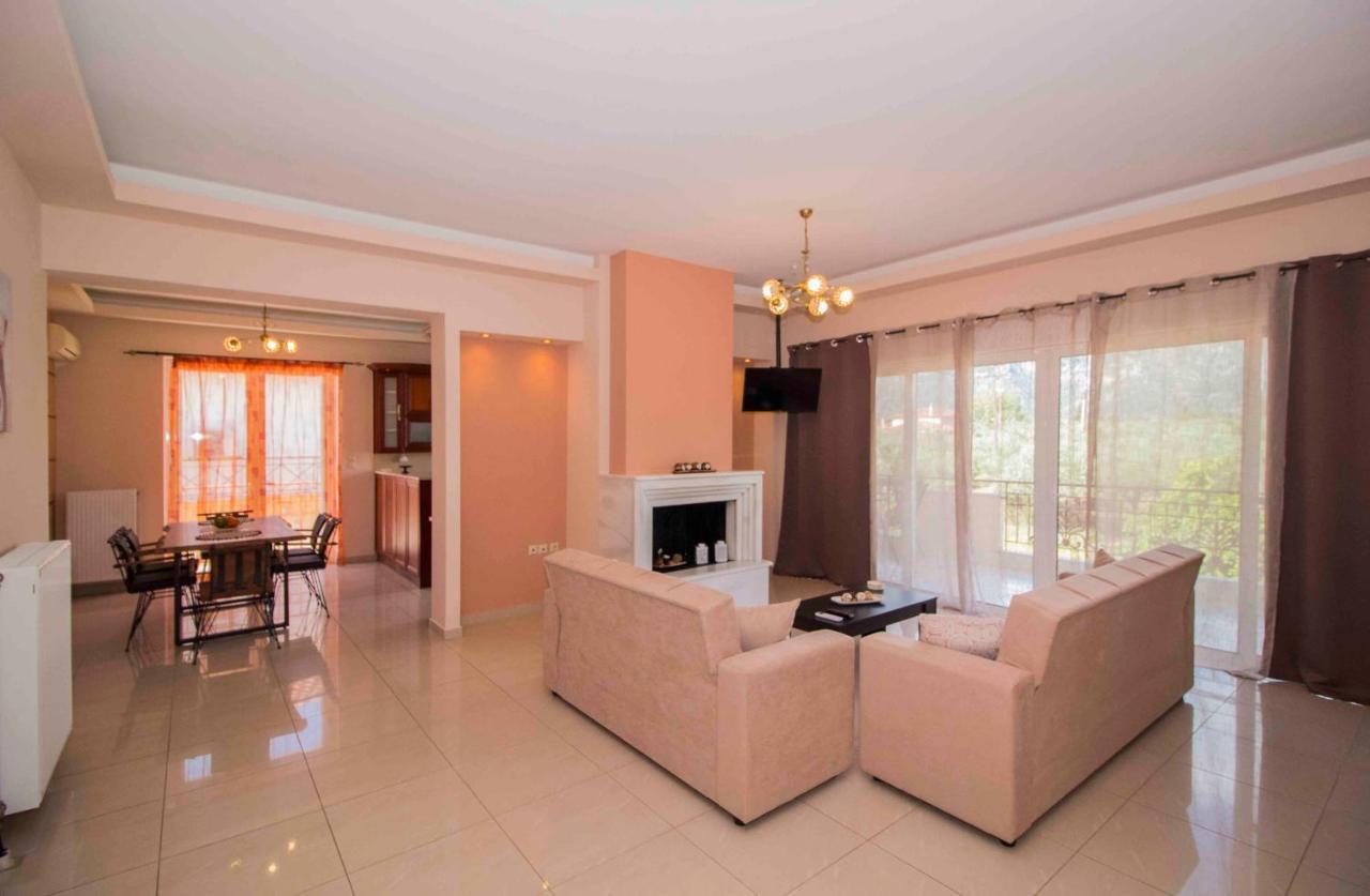 Camares Home Sparta Bagian luar foto