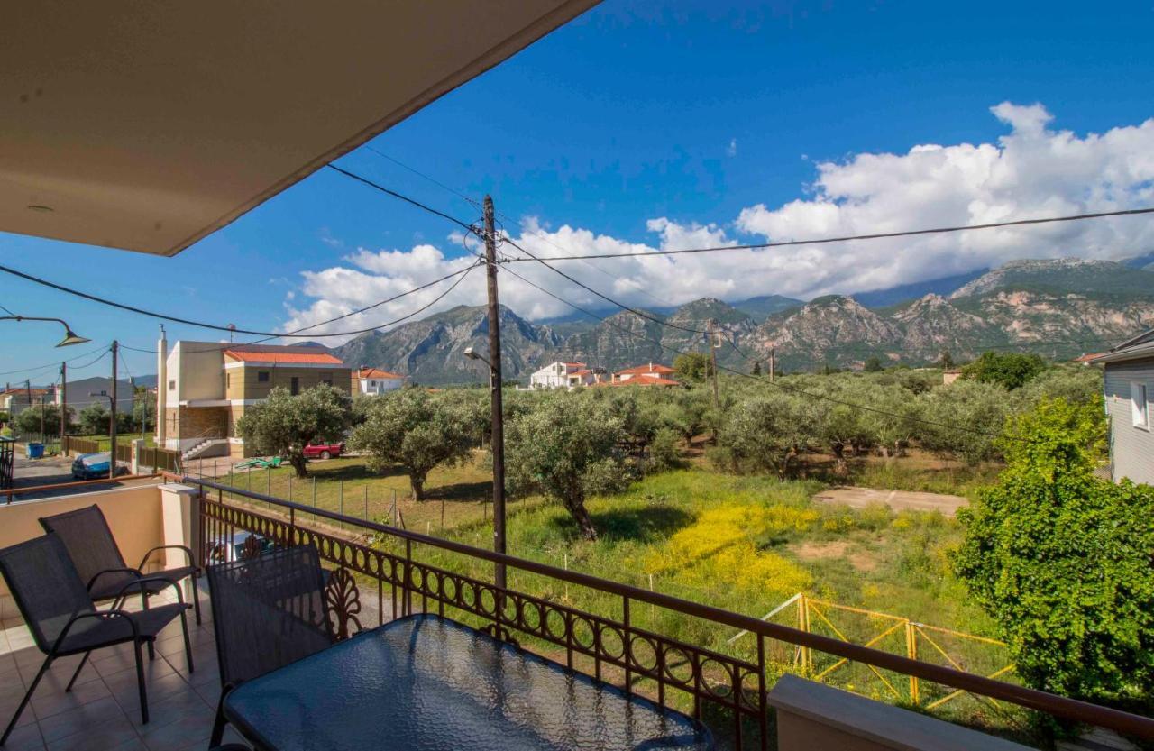 Camares Home Sparta Bagian luar foto